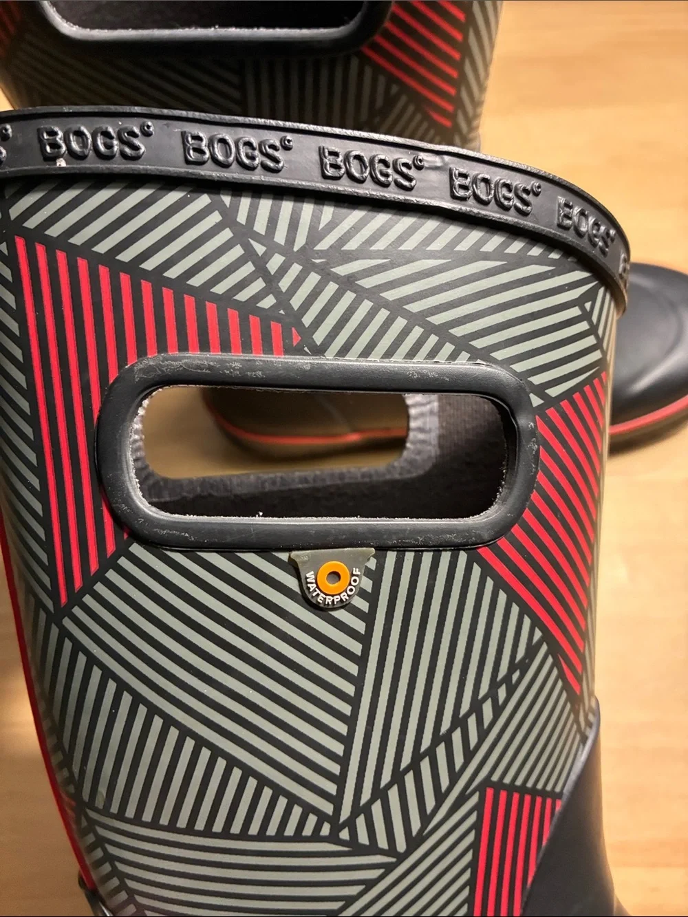 Bogs Geo Waterproof Rain Boots Black Red Gray Youth 4 US